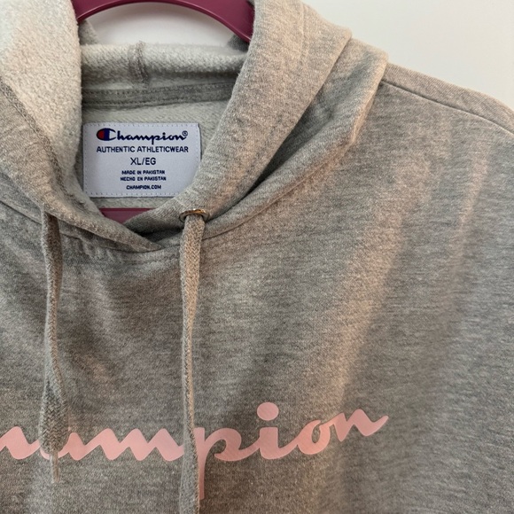 Champion XL hoodie - Picture 3 of 5